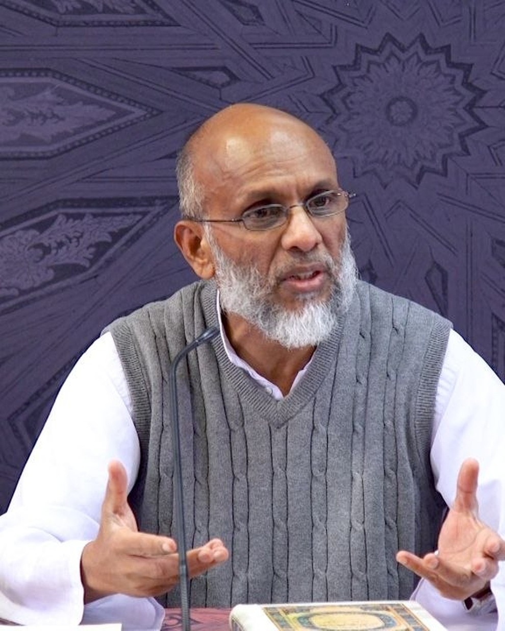 Shaykh Mohammad Akram Nadwi